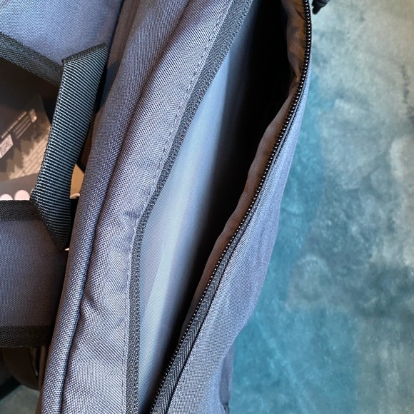 Tourit 32 Cans Cooler Backpack Leakproof Large Capacity Insulated Backpack - Picture 10 of 12